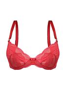 Biustonosz Amelia typu push-up to nowa propozycja bazowa marki Mediolano!
Model zapewnia podniesienie i uwydatnienie biustu, dzięki czemu optycznie zwiększa jego objętość i dodaje kształtów. Brak bocznych fiszbin zapewnia  komfort noszenie przez cały dzień, bez uczucia sztywności czy ucisku. Dzięki niższemu mostkowi, biustonosz jest idealny do noszenia z ubraniami o głębszym dekolcie, zapewniając jednocześnie stabilne podparcie dla biustu.
Obwód biustonosza wykonany jest z delikatnej siatki, co sprawia, że jest on bardziej elastyczny i dopasowuje się do kształtu ciała. Miski z  beżowo-pudrowej pianki pokrytej delikatną czerwoną koronką nadają mu lekkości i eleganckiego wyglądu, wnętrze misek wyściełane bawełną, co zapewnia uczucie miękkości i wygody na skórze.
Ramiączka biustonosza są regulowane, co umożliwia idealne dopasowanie do sylwetki, dodatkowo, są one odpinane, co pozwala na noszenie biustonosza w różnych stylizacjach. Biustonosz wyposażony jest również w wyjmowane wkładki, co daje możliwość dostosowania poziomu podparcia do własnych preferencji oraz umożliwia łatwe czyszczenie i pranie.
Skład surowcowy: 78% Poliamid, 10% Elastan, 7% Bawełna, 5%Poliester.