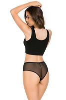 Figi o kroju brazylian, wykonane z delikatnego tiulu, przód z koronki.
Tył z pionowym szwem, który zwiększ komfort noszenia.
Skład surowcowy: 78% Poliamid, 12% Elastan, 5% Poliester, 5% Bawełna.
 
 