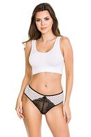 

Figi pełne z wyższym stanem, wykonane z białej elastycznej siatki w kropeczki, przód ozdobiony czarną koronką
Skład surowcowy: 78% Poliamid 12%Elastan 5%Poliester 5%Bawełna


 