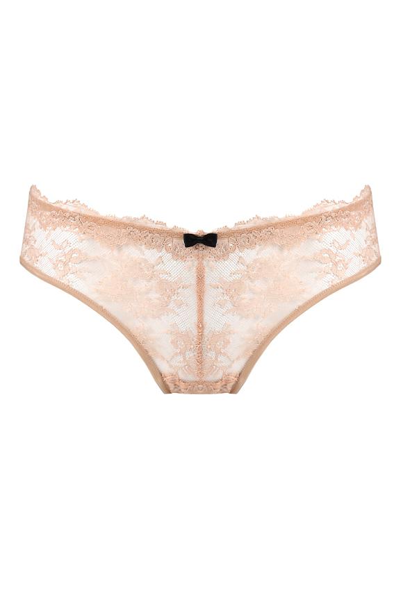 Figi idealne na lato!
Figi typu brazyliany wykonane w całości z delikatnej koronki.
Tył wysoko wycięty, płaskie gumki, bawełniany klin.
Skład surowcowy: 78%Poliamid 12%Elastan, 5% Poliester, 5% Bawełna
 