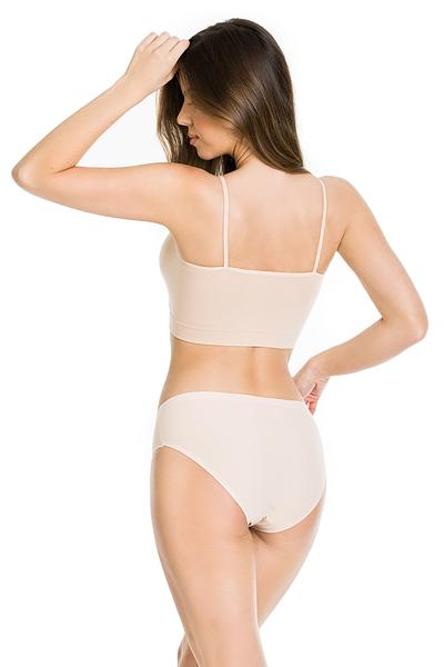 Figi damskie bikini z delikatnej, perforowanej mikrofibry, cienkie i delikatne wykończenie, dzięki któremu figi nie będą się odznaczać pod ubraniem
Skład surowcowy: 85% Poliamid, 15% Elastan