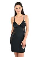 Niezwykła koszulka nocna z boczkami z przezroczystego plenu w kwiatowy wzór.
Miseczki od wewnątrz z mikrofibry, wierzch pokryty plenem.
Ramiaczka z regulacją.
Skład surowcowy: 93% Poliester, 7% Elastan.
 