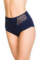 Figi wykonane z delikatnej bawełny,na biodrach wstawki z koronki.
Fason pełny z wysokim stanem, płasko wykończone szwy przy nogawkach i w pasie dla zwiększenia komfortu użytkowania.
 
Skład surowcowy: 95% Bawełna, 5% Elastan.