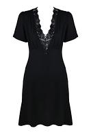 Koszulka nocna z delikatnej wiskozy, dekolt marszczony, ozdobiony koronką.
Krótki rękaw, długość przed kolano.
Skład surowcowy: 94% Wiskoza, 6% Elastan.
 