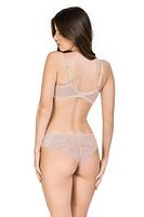 Figi typu brazyliany, tył wysoko wycięty wykonany z podwójnego tiulu.
Przód z koronką, na bokach paseczki z regulacją.
Skład surowcowy: 78%Poliamid, 12%Elastan, 5%Poliester, 5%Bawełna
 