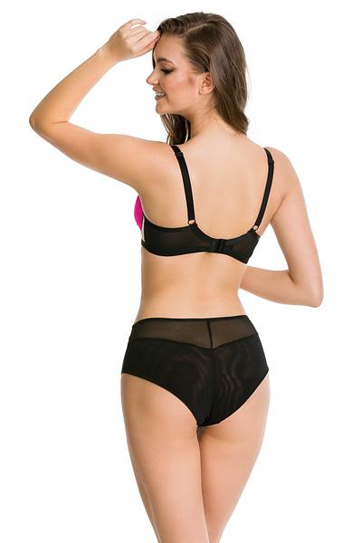 Figi pełne Fluo stanowią komplet do biustonosza o tej samej nazwie. Figi wykonane są z tiulu ,który wypełnia cały tył majtek oraz tiulu i koronki ,która zdobi przód majtek.
Skład: 78% Poliamid, 12% Elastan, 5% Poliester, 5% Bawełna