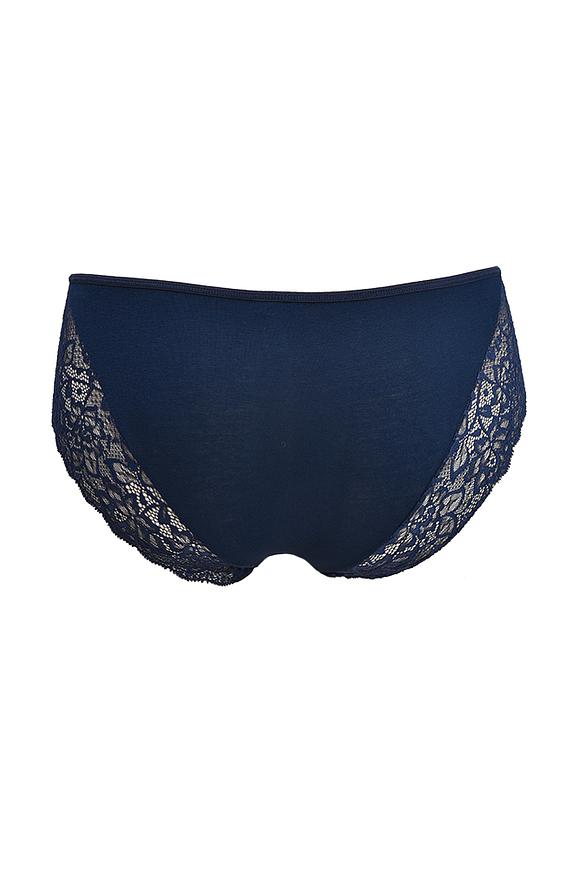 Figi zostały wykonane z wiskozy, która zapewnia doskonałą trwałość kolorów i miękkość w dotyku, oraz koronki, która nadaje zmysłowość tej części bielizny.
Skład produktu: 95% wiskoza, 5% elastan
 