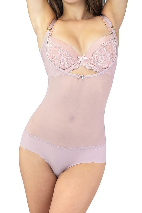 BODY SENCE to wyszczuplające body, wykonane z wysokiej jakości, cieniutkiej a zarazem bardzo mocnej dzianiny. Unikalna konstrukcja (wycięcie pod biustem) sprawia, ze możesz do niego założyć swój ulubiony biustonosz.. BODY to połączenie dwóch technologii wykonania. Dół wykonany jest z dzianiny wyciętej ultradźwiękiem dzięki czemu nie odznaczają się pod ubraniem. SENCE BODY w sposób bardzo dyskretny i skuteczny wymodeluje Twoją sylwetkę: wyszczupli brzuch, biodra i linię talii, nada idealny kształt pośladkom. Codzienny komfort noszenia zapewnią regulowane ramiączka i wygodne zapięcie na dole.
Skład surowcowy: 82%Poliamid 18%Elastan