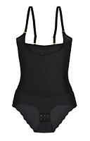 BODY SENCE to wyszczuplające body, wykonane z wysokiej jakości, cieniutkiej a zarazem bardzo mocnej dzianiny. Unikalna konstrukcja (wycięcie pod biustem) sprawia, ze możesz do niego założyć swój ulubiony biustonosz.. BODY to połączenie dwóch technologii wykonania. Dół wykonany jest z dzianiny wyciętej ultradźwiękiem dzięki czemu nie odznaczają się pod ubraniem. SENCE BODY w sposób bardzo dyskretny i skuteczny wymodeluje Twoją sylwetkę: wyszczupli brzuch, biodra i linię talii, nada idealny kształt pośladkom. Codzienny komfort noszenia zapewnią regulowane ramiączka i wygodne zapięcie na dole.
Skład surowcowy: 82%Poliamid 18%Elastan