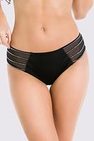 Figi klasyczne wykonane z czarnej mikrofibry, boczki z tiulu ozdobionego srebrnymi paseczkami.
Skład surowcowy: 91% Poliamid, 5% Bawełna, 4% Elastan.
 