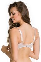 Biustonosz miękki, miseczki wykonane z siatki konstrukcyjnej wysokiej jakości, na którą naszyta została koronka z motywem kwiatowym.
Delikaty jak mgiełka, absolutny hit na lato pod jasne bluzki dla Pań, które nie lubią nudy w bazowej bieliźnie!
Konstrukcja doskonała na średni i duży biust.
Skład: 85% Poliamid, 10% Elastan, 5% Poliester
 
 