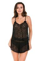 Zwiewna koszulka i luźne spodenki, całość wykonana z delikatnego plenu z motywem kwiatowym.
Koszulka z aksamitnymi kokardkami, na wąskich ramiączkach z regulacją. Fason lużny, lekko rozszerzony na dole.
Spodenki na szerokiej komfortowej gumie, na bokach rozcięcia ozdobione kokardkami.
Skład surowcowy: Poliamid 78%, 12%Elastan, 5%Bawełna, 5%Poliester

 