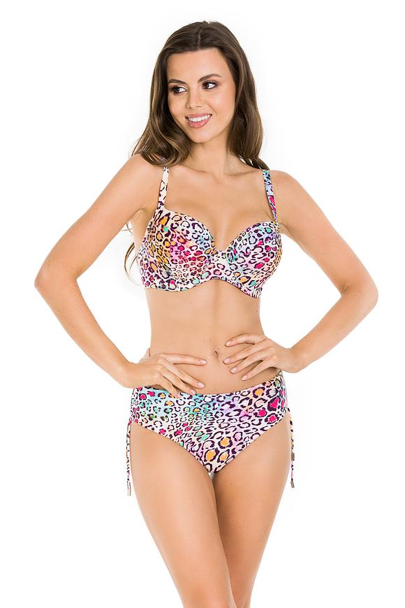 Klasyczny fason i szalony print to idealne połączenie!
Figi kąpielowe ze sznureczkami na biodrach, które można dowolnie regulować sprawiając, że fason może być mniej lub bardziej zabudowany.
Skład surowcowy: 80% Poliamid, 20% Elastan
 