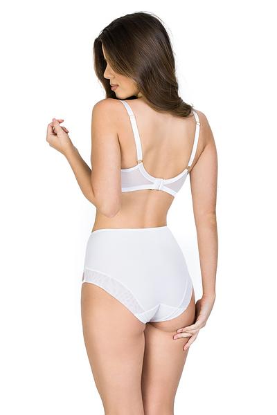 Biustonosz miękki, w konstrukcji D e z i r o, z miseczkami wykonanymi z dwóch warstw tiulu. Konstrukcja jednocześnie stabilna i lekka, krój miseczek z białymi przeszyciami i beżowym tiulem dodaje zmysłowego charakteru a całość zwieńczają paseczki na dekolcie. Haftki i regulatory w złotym kolorze nadają całości elegancji.
Biustonosz idealnie sprawdzi się na niemal każdym biuście!
Skład: 85% Poliamid, 10% Elastan, 5% Poliester.