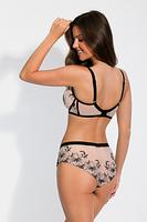 Biustonosz półusztywniony, miseczki wykonane z beżowego plenu z motywem kwiatowym, kontrastowe czarne lamówki.  Ramiączka regulowane, nie odpinane. Dwie warstwy materiału na miskach zatuszują ewentualne dysproporcje i ukryją niedoskonałości.
Konstrukcja na średnie i duże biusty-zapewni maksymalne podtrzymanie i komfort użytkowania.
Konstrukcja MSS4-JULIA
Skład: 85% Poliamid, 10% Elastan, 5% Poliester
 