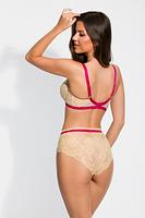 Biustonosz miękki z fiszbinami, miseczki wykonane z cielistej siatki, na którą naszyta została delikatna koronka w kolorze żółtym, która wychodzi poza miskę sprawiając wrażenie braletki.
Kontrastowe lamówki w kolorze amarantowym nadają całości charakteru.
Bawet i plecy z koronki podszytej tiulem.
Konstrukcja MS1-Deziro
Skład surowcowy: 85% Poliamid, 10% Elastan, 5% Poliester

 