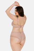 


Biustonosz typu SPACER, jego główne cechy to lekkość, oddychalność oraz trójwymiarowa struktura wykonana z materiału zwanego "spacer fabric". Miski biustonosza są stworzone z tej specjalnej tkaniny, która składa się z dwóch cienkich warstw połączonych włókniną dystansową. To zapewnia przepływ powietrza i lekkość materiału, co może być szczególnie komfortowe w codziennym noszeniu.
Dodatkowo, biustonosz posiada wszyty tiul w okolicach mostka, co może dodatkowo zwiększać komfort noszenia. Na środku biustonosza znajduje się element biżuterii, co dodaje mu estetyki i elegancji. Miski są dodatkowo wzmocnione bocznym panelem z tiulu, co może zapewniać dodatkowe wsparcie i kształtowanie biustu.
Warto zauważyć, że biustonosz nie posiada bocznych fiszbin, co może być cenione przez osoby, które preferują wygodę i naturalne dopasowanie. Boki i tył biustonosza wykonane są z mikrofibry, co może dodatkowo przyczynić się do komfortu noszenia.
Skład: 85% poliamid, 10% elastanu i 5% poliestru. 
Te składniki materiału są powszechnie używane w produkcji bielizny, zapewniając elastyczność, trwałość i komfort noszenia.



 